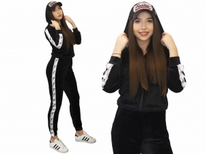 Dres Welurowy Mia Czarny z Kapturem Taśma Biała